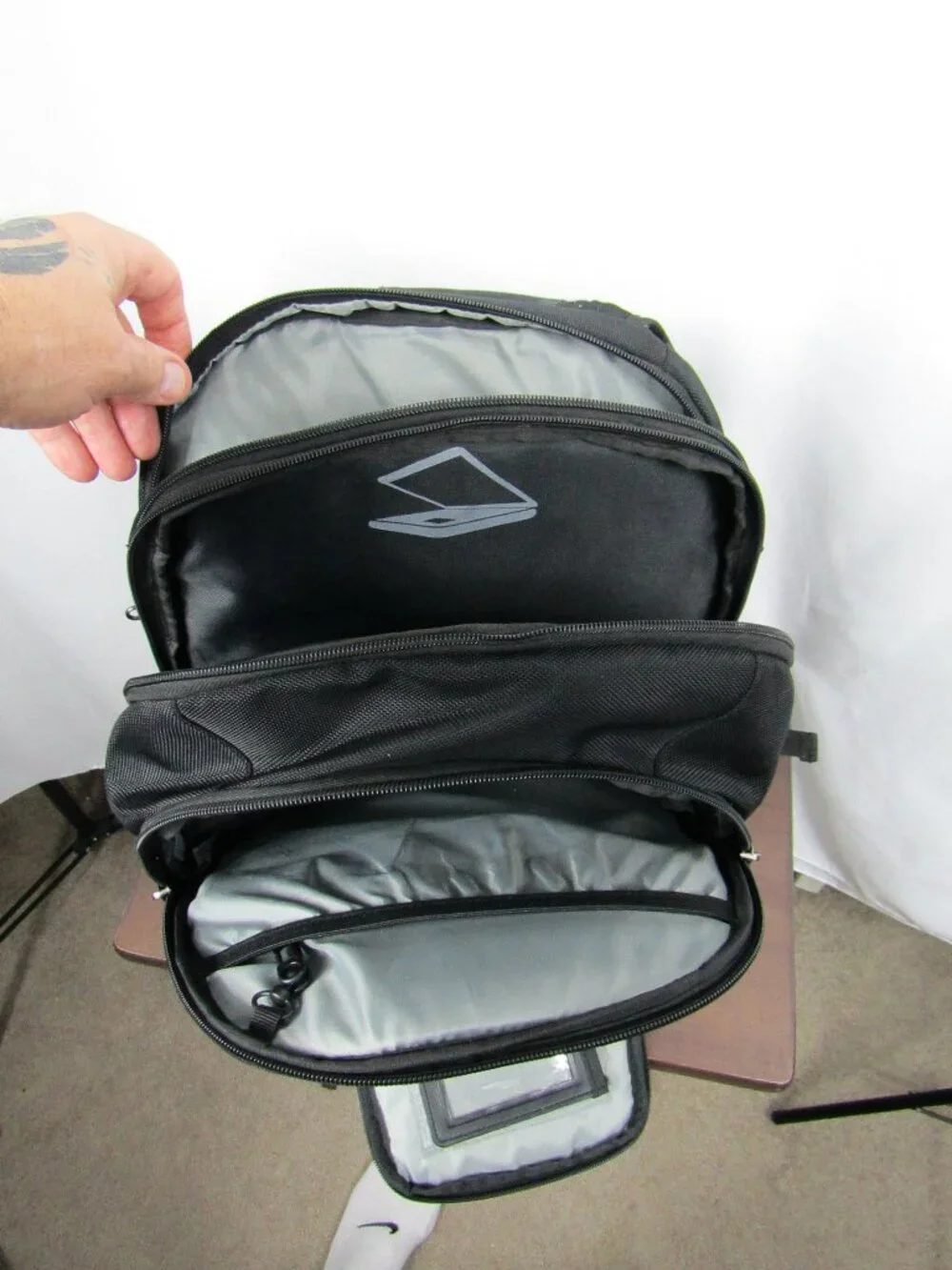 Targus | Laptop Backpack | Padded | Black | 6 Compartments